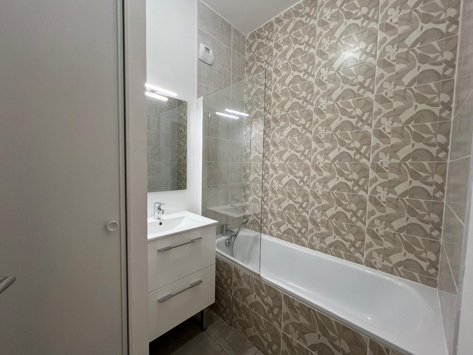 IMG-8845-1422393244782229062