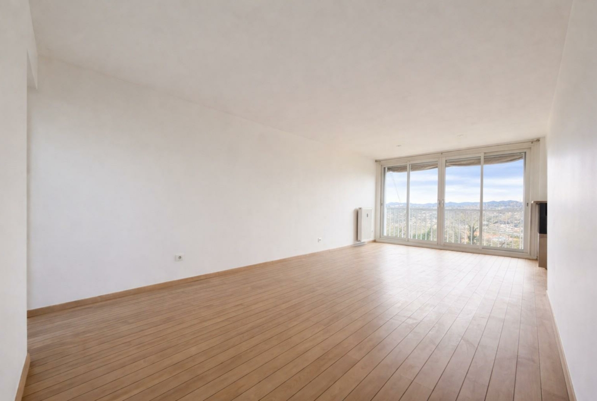 SALON_3-17800655168404205540