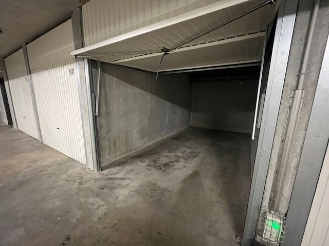 GARAGE-1674434963626577300