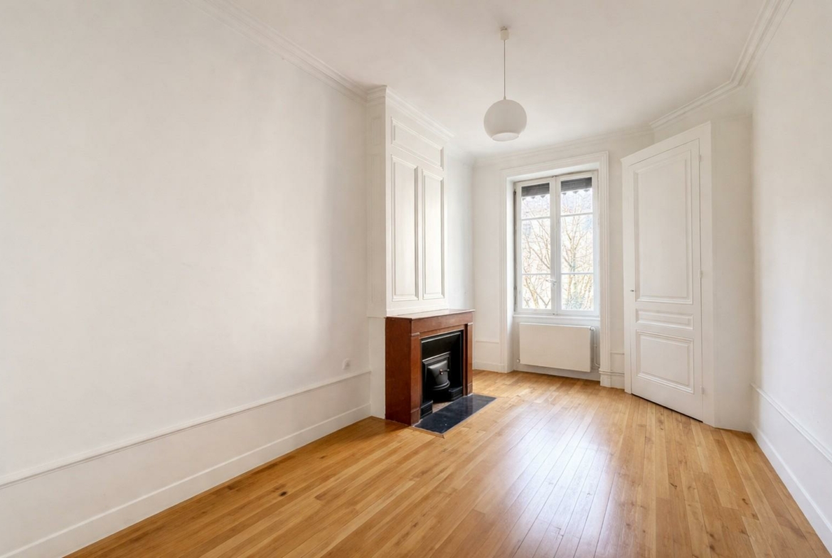 chambre2-16314390535333447784