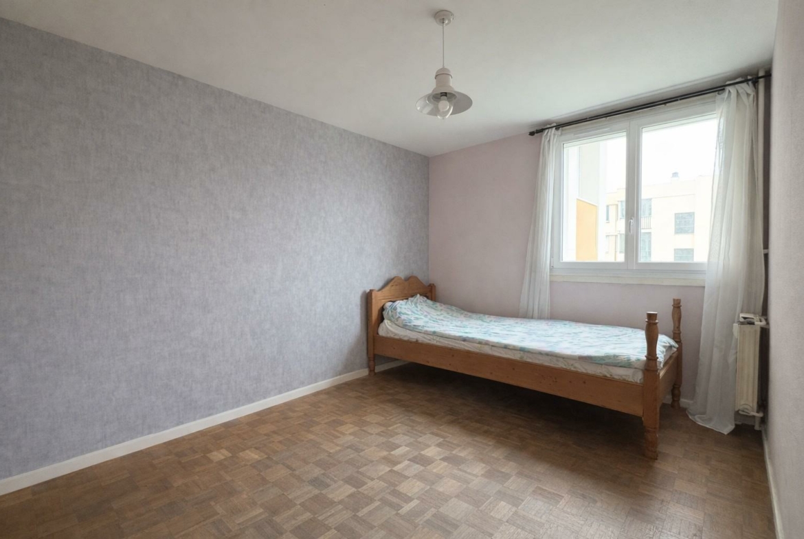 chambre_sans_meuble-17237357901787408113