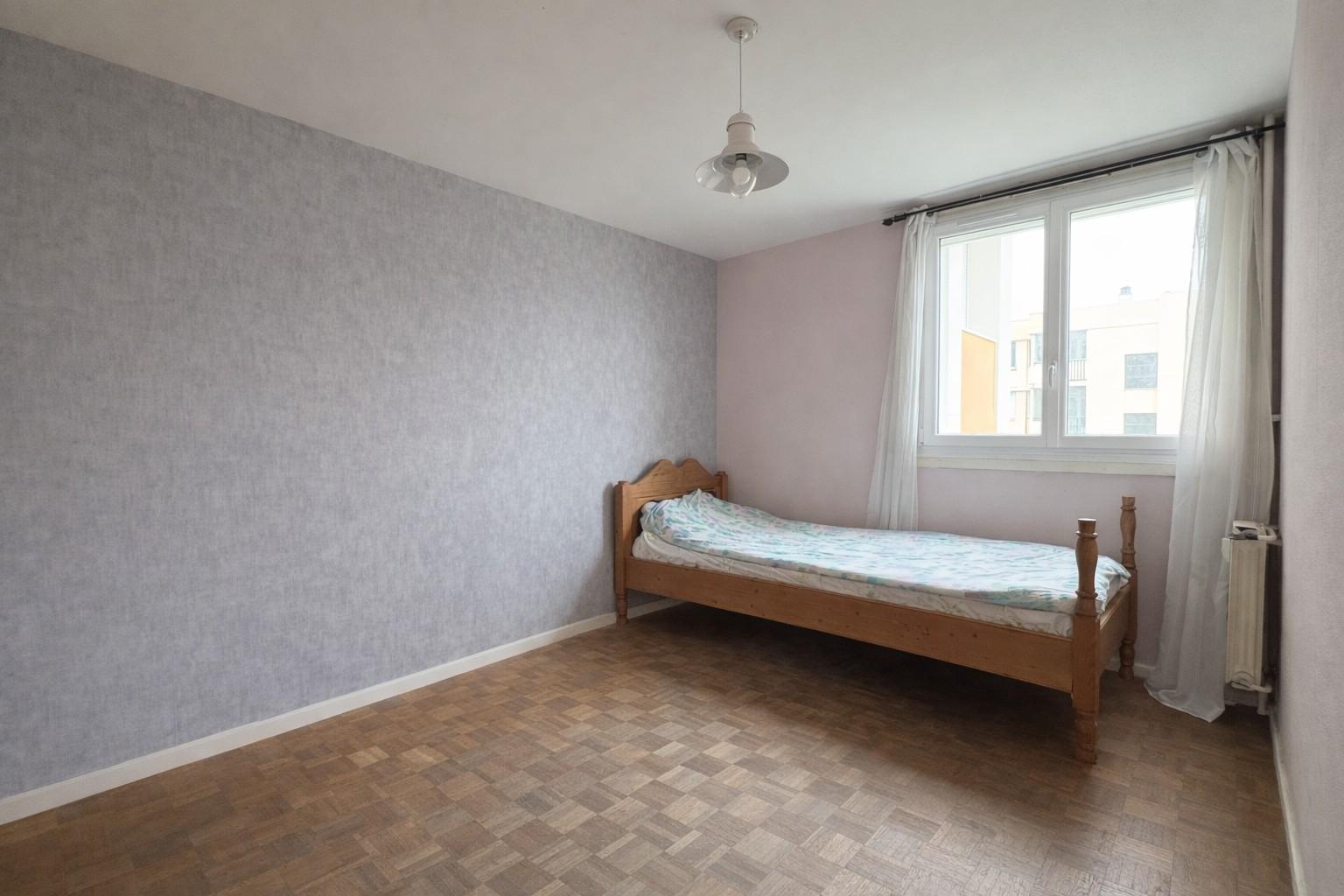 chambre_sans_meuble-17237357901787408113