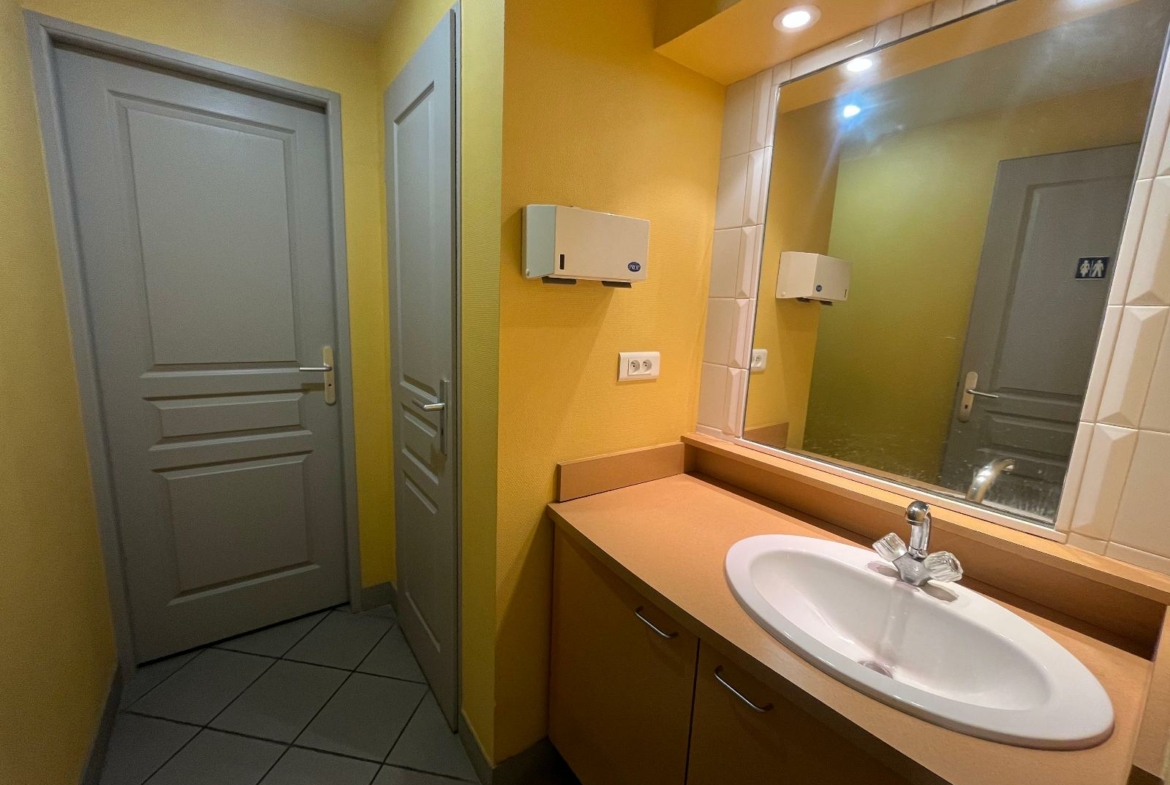 image00001-1375829038650947289