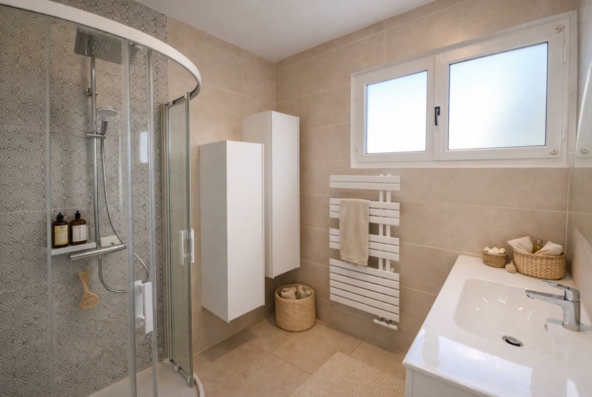 salle_du_bain_bas-15666848205761650428
